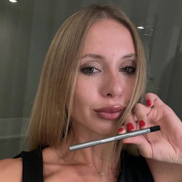 Final 3 hours 75% off:🌸 Longwear Eyeliner - Lightweight and Waterproof